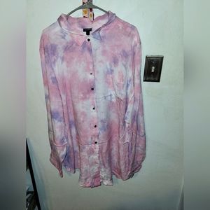 Long sleeve button up shirt